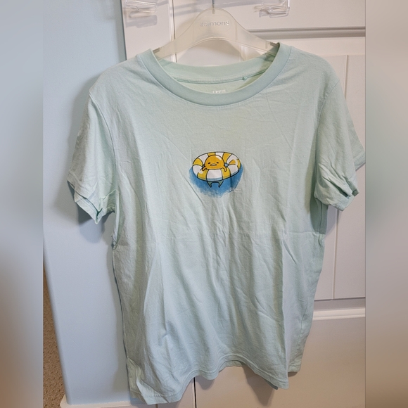 Sanrio Gudetama x Uniqlo Graphic Tee Collab - Picture 1 of 3